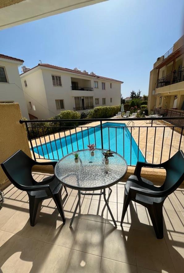 The Holiday Flat, Gateway To Desired Experiences Peyia Exterior foto