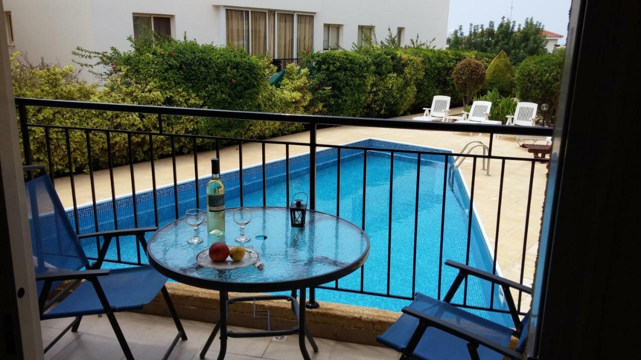 The Holiday Flat, Gateway To Desired Experiences Peyia Exterior foto
